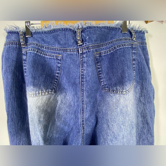 Vintage Frayed and Studded Wide Leg Denim Jeans Size 18 Faded Distressed Worn in - Picture 6 of 10
